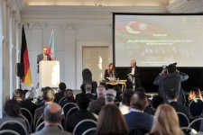 При поддержке Фонда Гейдара Алиева в Берлине прошла научная конференция, посвященная 100-летию АДР (ФОТО)