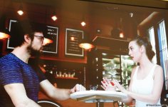 Буря эмоций: турецкие звезды Мурат Далкылыч, Мелис Сезен и Серенай Акташ в Баку (ФОТО)