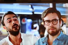 Буря эмоций: турецкие звезды Мурат Далкылыч, Мелис Сезен и Серенай Акташ в Баку (ФОТО)