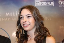 Буря эмоций: турецкие звезды Мурат Далкылыч, Мелис Сезен и Серенай Акташ в Баку (ФОТО)