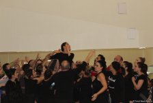 Режиссер из Франции представил в Баку "Метод Салимова" (ФОТО)