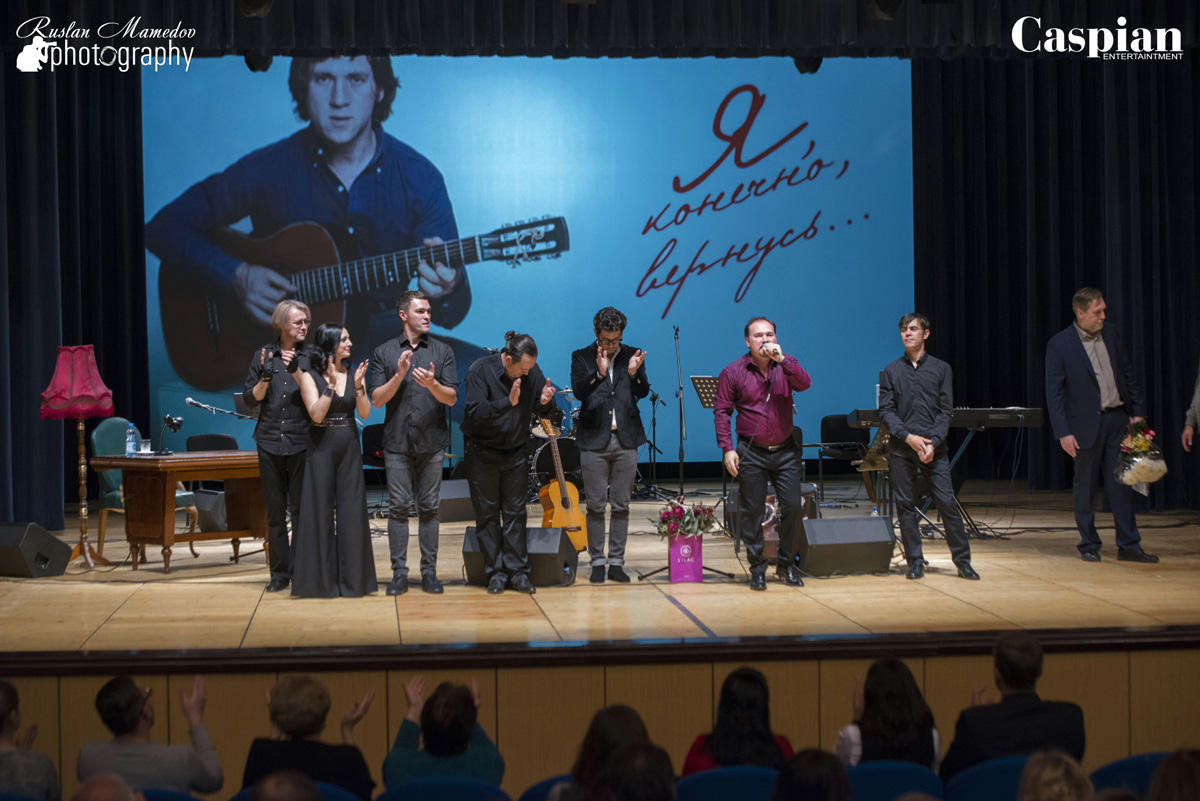 Владимир Высоцкий с азербайджанским акцентом рассказывает о блюде кутум-левенги (ВИДЕО, ФОТО)