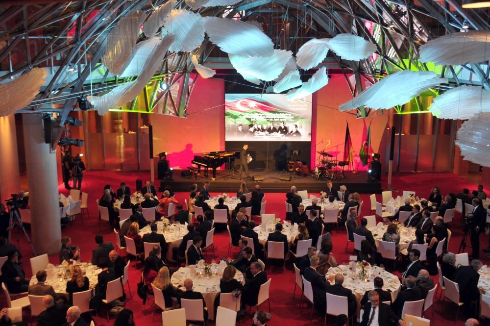 При организации Фонда Гейдара Алиева в Берлине прошло мероприятие, посвященное 100-летию АДР (ФОТО)