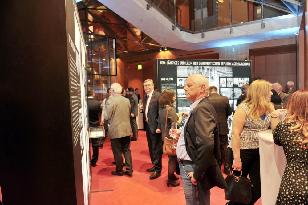 При организации Фонда Гейдара Алиева в Берлине прошло мероприятие, посвященное 100-летию АДР (ФОТО)