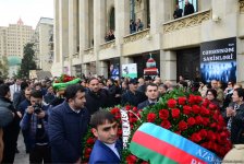 Народную артистку Амалию Панахову аплодисментами проводили в последний путь (ФОТО)