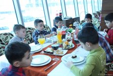 Азербайджанская промкорпорация организовала мероприятие для детей по случаю Дня Государственного флага (ФОТО)