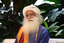 Всемирно известный йогин Садхгуру рассказал в Баку как достичь счастья и духовной гармонии (ФОТО)
