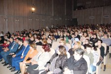 Праздничные концерты в честь Дня Конституции и Дня Государственного флага (ФОТО)