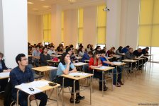 В Бакинском филиале МГУ имени М.В.Ломоносова прошел уникальный Международный географический диктант-2018 (ФОТО)