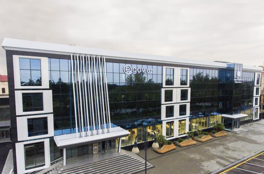 Президент Ильхам Алиев и Первая леди Мехрибан Алиева приняли участие в открытии административного здания Центра развития электронного правительства (ФОТО)