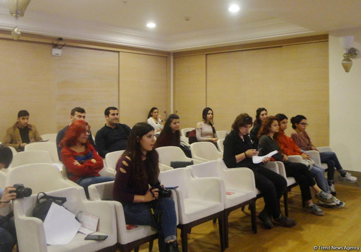 Лучше посмотреть 100 фильмов в Баку, чем о них услышать  (ФОТО)