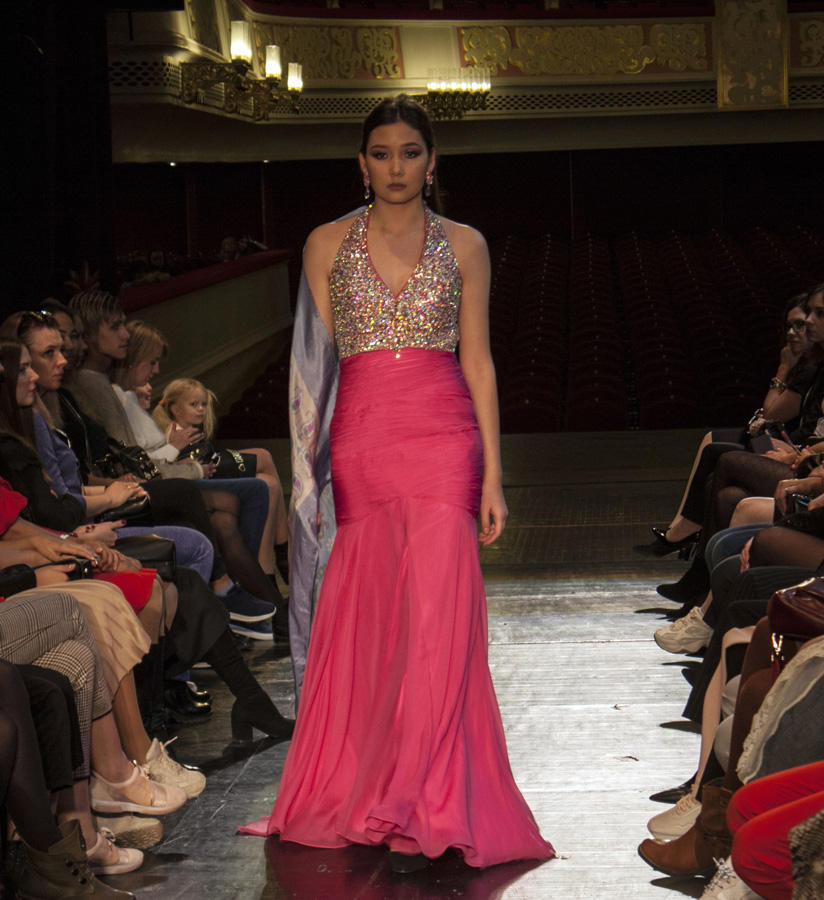 Caspian Rose Фахрии Халафовой после Италии покорила Россию (ВИДЕО, ФОТО)