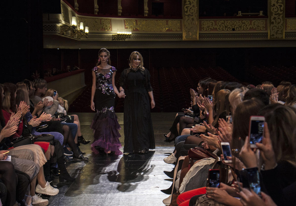 Caspian Rose Фахрии Халафовой после Италии покорила Россию (ВИДЕО, ФОТО)