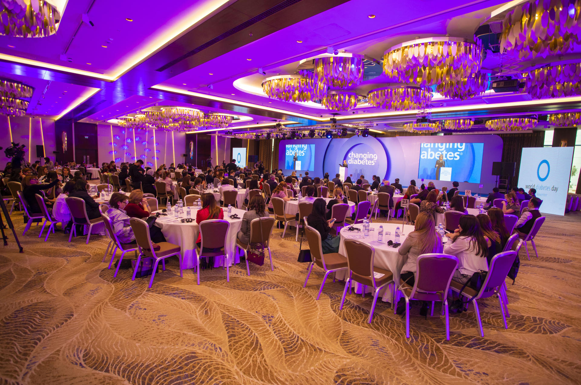 При поддержке Фонда Гейдара Алиева в Азербайджане реализуются проекты по обеспечению детей с сахарным диабетом препаратами инсулина (ФОТО)