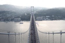 Азербайджанка пробежала по Босфорскому мосту из Азии в Европу, установив рекорд  (ФОТО)