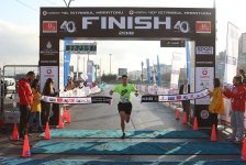 Азербайджанка пробежала по Босфорскому мосту из Азии в Европу, установив рекорд  (ФОТО)