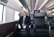 Президент Ильхам Алиев принял участие в открытии комплекса железнодорожного вокзала Сумгайыта (ФОТО)