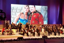 Корифей азербайджанской эстрады Ялчын Рзазаде отметил юбилей (ВИДЕО, ФОТО)