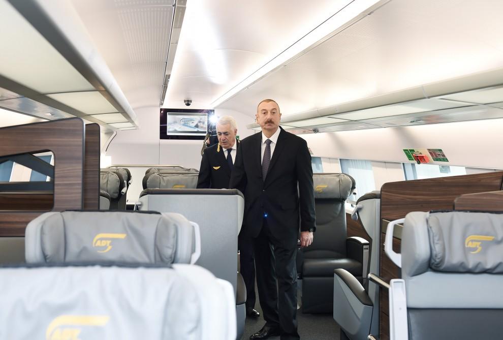 Президент Ильхам Алиев принял участие в открытии комплекса железнодорожного вокзала Сумгайыта (ФОТО)