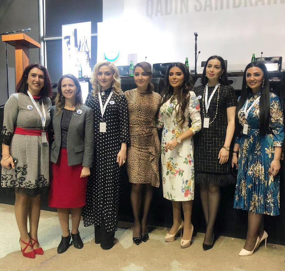 Азербайджанские бизнес-леди зажгли зеленый свет (ФОТО)