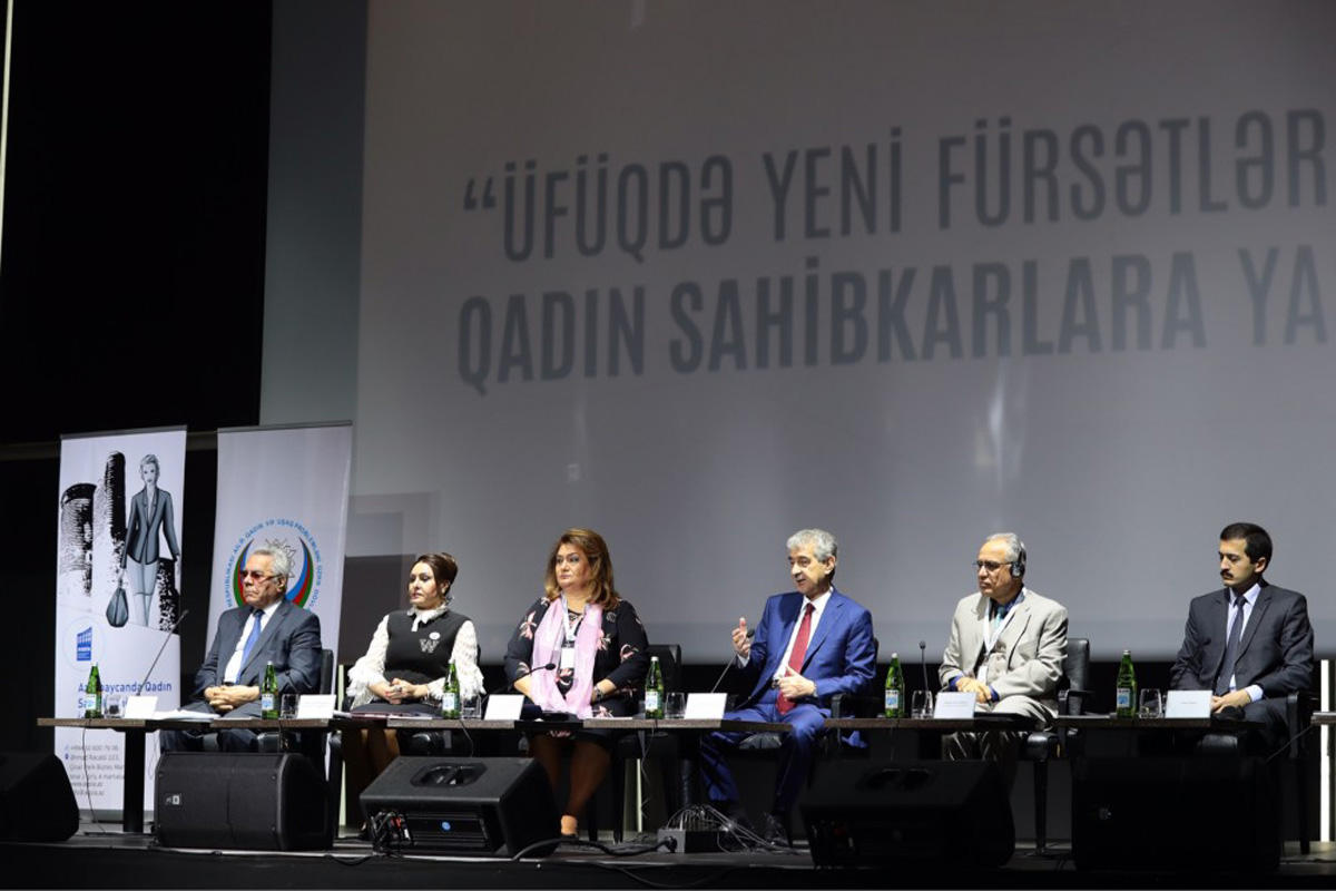 Азербайджанские бизнес-леди зажгли зеленый свет (ФОТО)