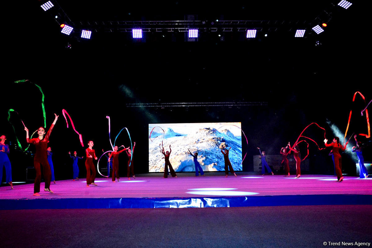 В Баку прошла церемония открытия Кубка мира по акробатической гимнастике (ФОТОРЕПОРТАЖ)
