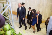 Вице-президент Фонда Гейдара Алиева Лейла Алиева приняла участие в торжественной церемонии открытия бюста Насими в Москве (ФОТО)