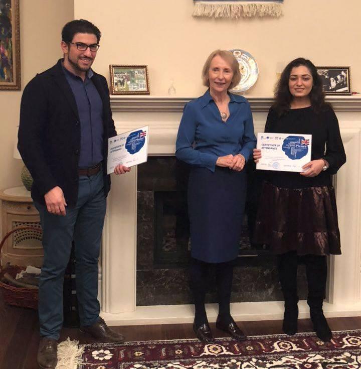 Посол Великобритании пригласила домой азербайджанских художников (ФОТО)