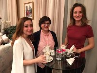 Посол Великобритании пригласила домой азербайджанских художников (ФОТО)