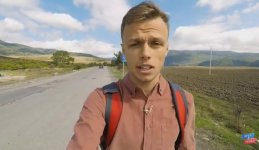 Погрузиться в грязевой вулкан и пройти обряд избавления от страхов: "Орел и решка" вновь в Баку (ФОТО)