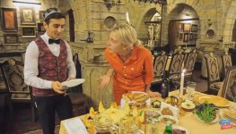 Погрузиться в грязевой вулкан и пройти обряд избавления от страхов: "Орел и решка" вновь в Баку (ФОТО)