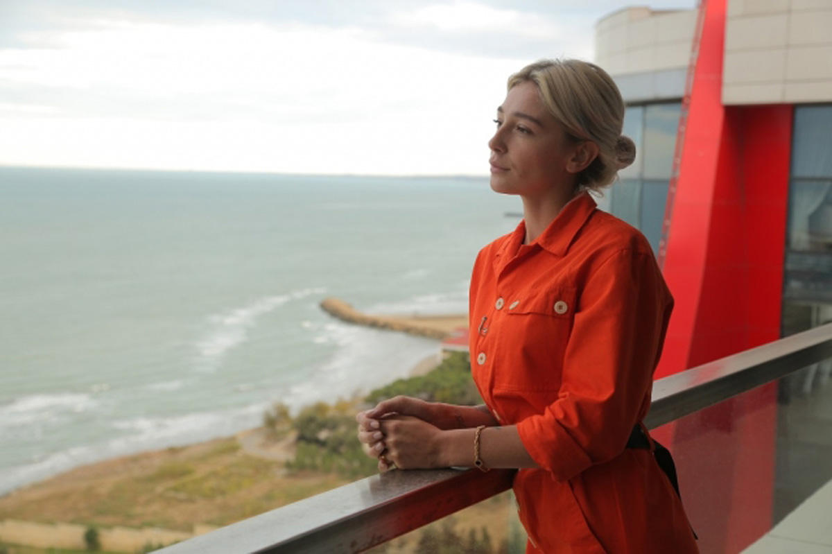 Погрузиться в грязевой вулкан и пройти обряд избавления от страхов: "Орел и решка" вновь в Баку (ФОТО)