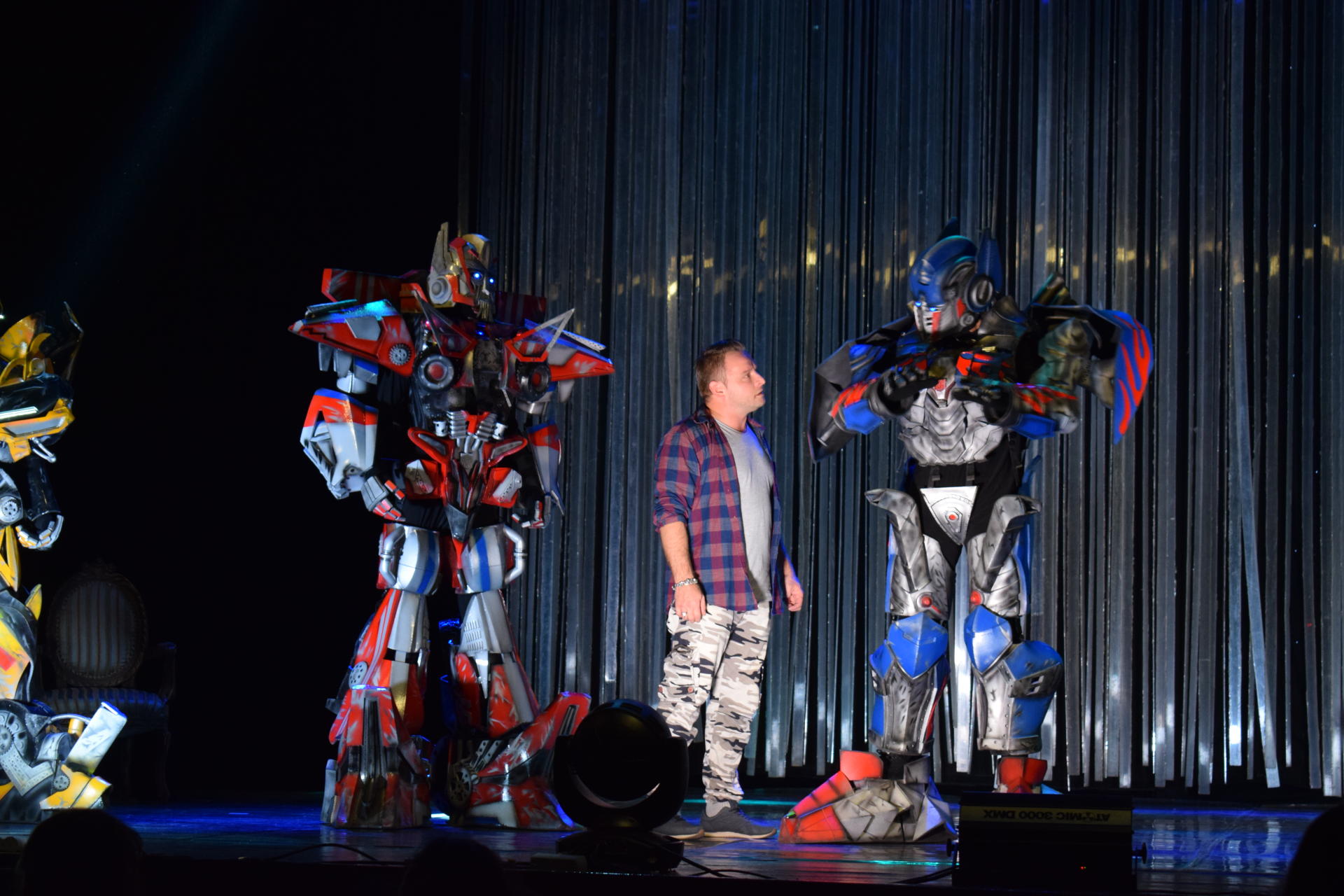 Автоботы и десептиконы прилетят в Баку (ФОТО, ВИДЕО)