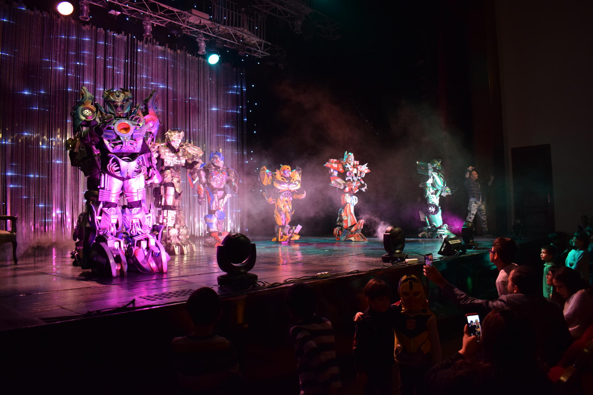 Автоботы и десептиконы прилетят в Баку (ФОТО, ВИДЕО)