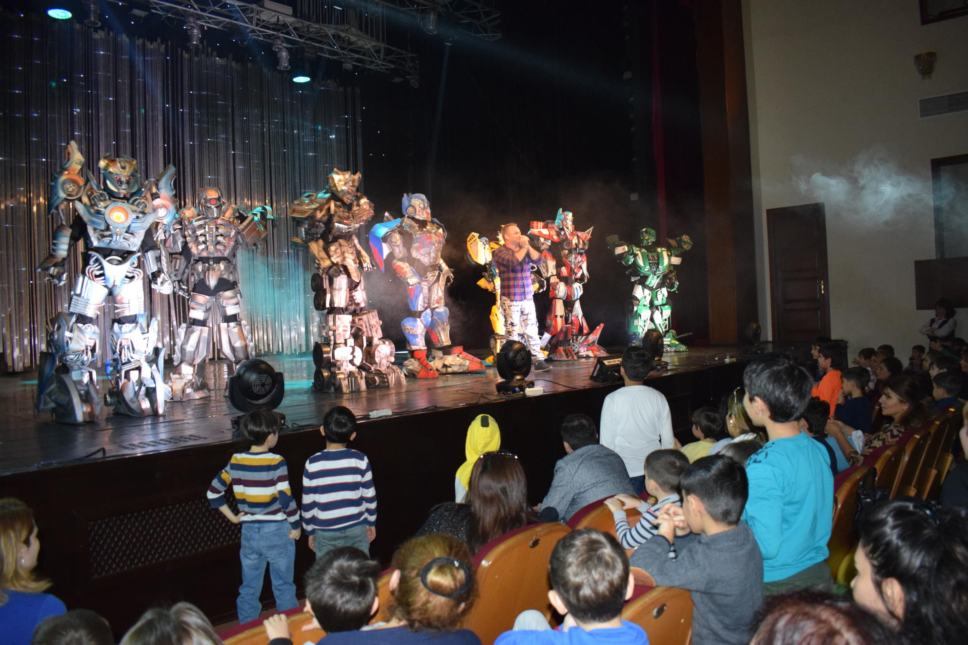 Автоботы и десептиконы прилетят в Баку (ФОТО, ВИДЕО)