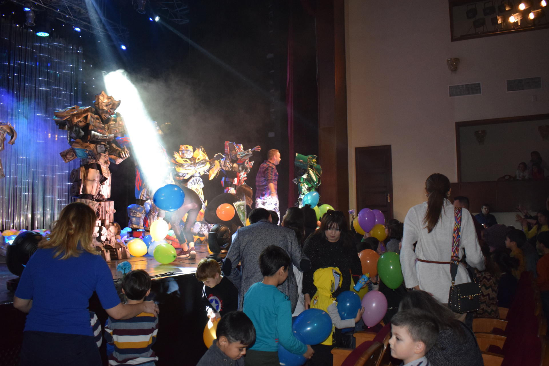 Автоботы и десептиконы прилетят в Баку (ФОТО, ВИДЕО)