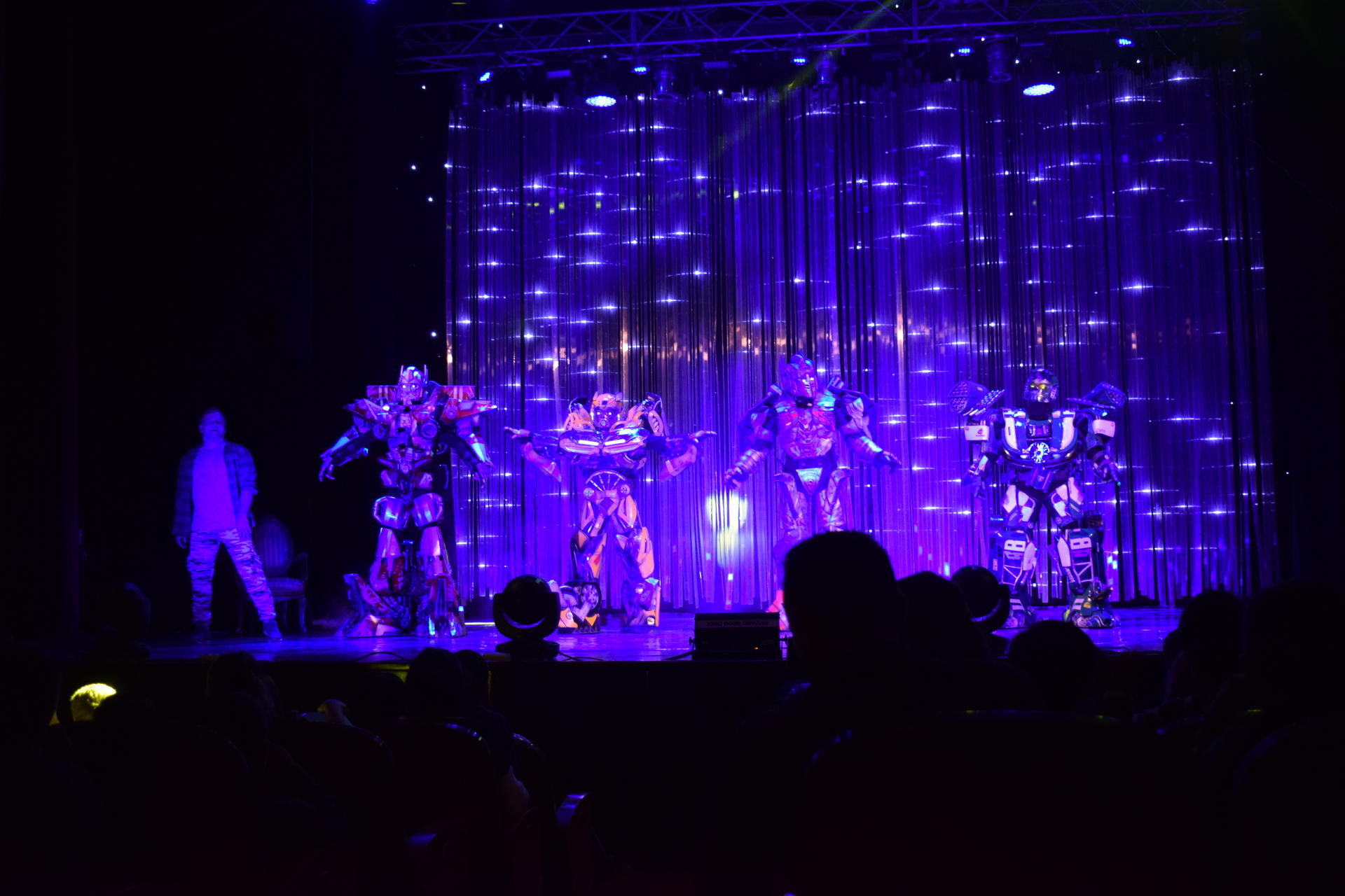 Автоботы и десептиконы прилетят в Баку (ФОТО, ВИДЕО)