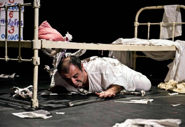 "Записки сумасшедшего" азербайджанского актера в Иране (ФОТО)