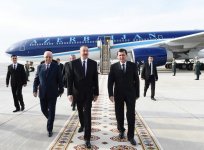 Президент Ильхам Алиев прибыл с официальным визитом в Туркменистан (ФОТО)