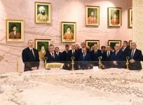 Президент Ильхам Алиев посетил мемориальный комплекс «Народная память» в Ашхабаде (ФОТО)