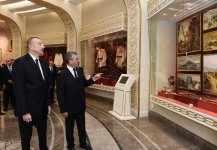 Президент Ильхам Алиев посетил мемориальный комплекс «Народная память» в Ашхабаде (ФОТО)