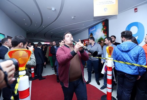 "Бедствие" в Баку: дорожно-строительные работы с участием звезд (ФОТО, ВИДЕО)