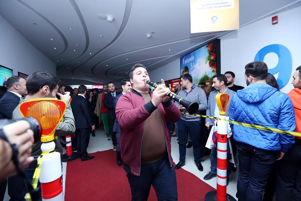 "Бедствие" в Баку: дорожно-строительные работы с участием звезд (ФОТО, ВИДЕО)