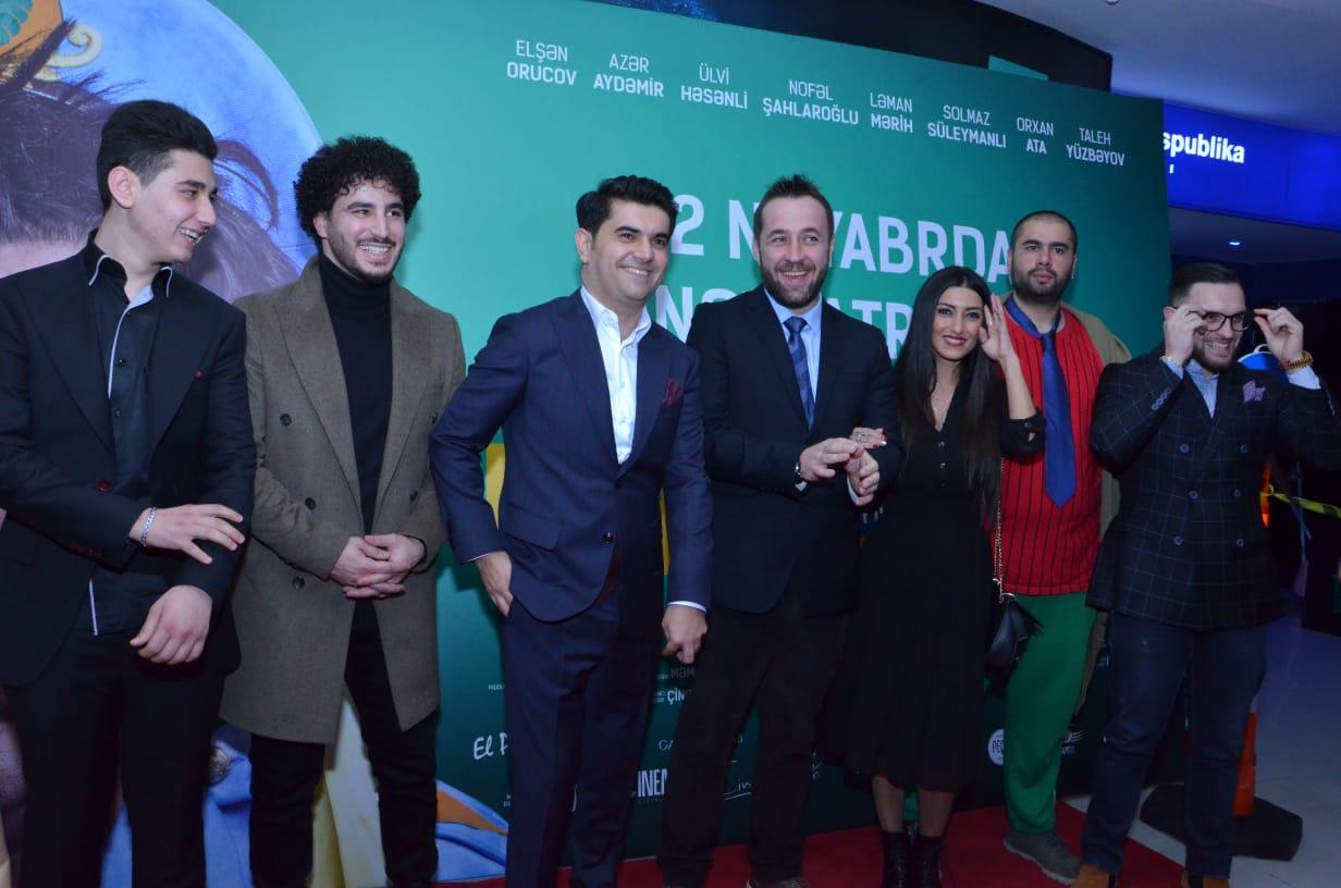 "Бедствие" в Баку: дорожно-строительные работы с участием звезд (ФОТО, ВИДЕО)