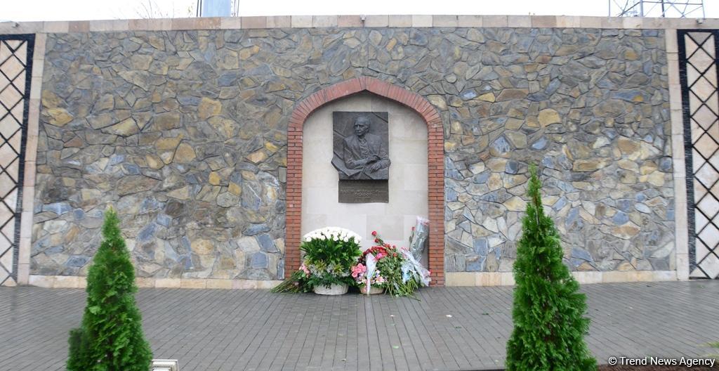 В Шеки состоялось торжественное открытие Центра детско-юношеского развития имени Расима Оджагова (ФОТО)