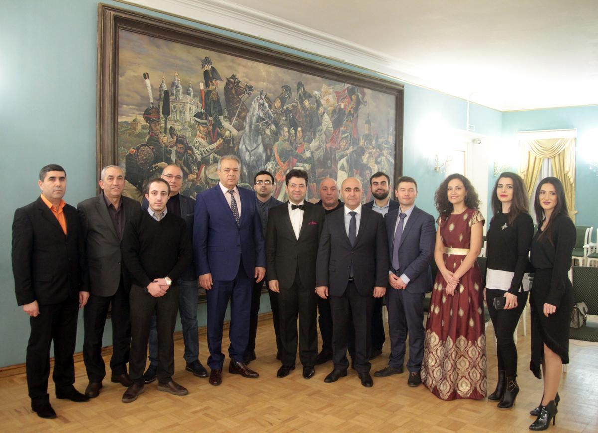 Азербайджанских музыкантов встретили бурными аплодисментами в России (ФОТО)