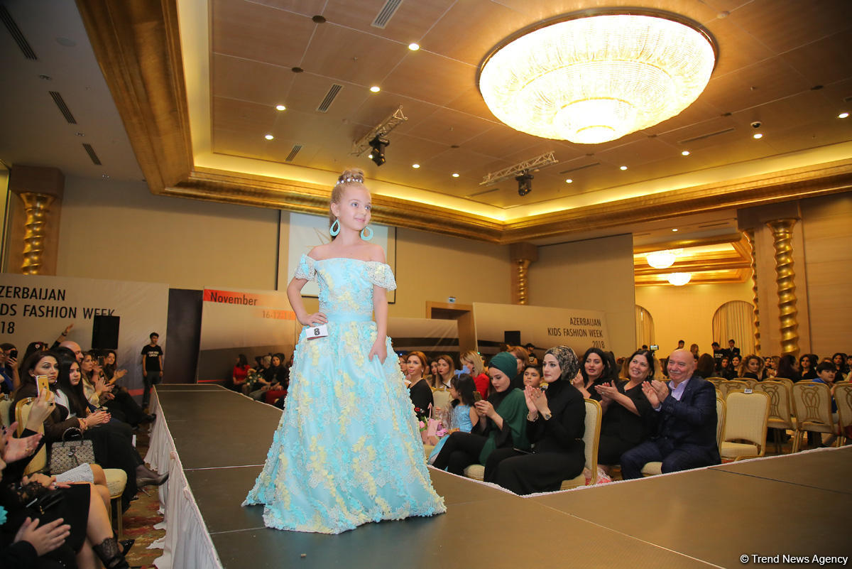 Самые стильные и красивые в Баку на Azerbaijan Kids Fashion Week 2018 (ФОТО)