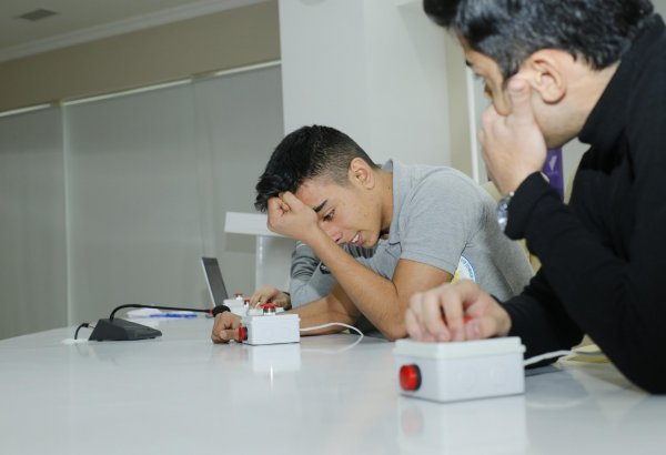 Искать и находить по-азербайджански (ФОТО)