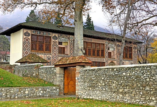 Золотая осень в Шеки – когда оказываешься в сказке (ФОТО)