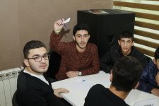 Искать и находить по-азербайджански (ФОТО)